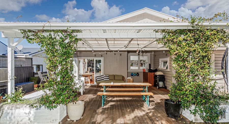  at 1/24 Ngataringa Road, Devonport, Auckland