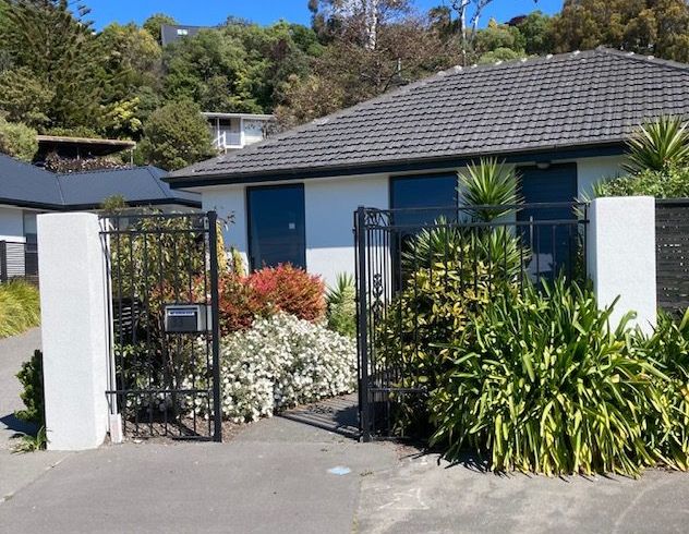  at 33 Augusta Street, Redcliffs, Christchurch City, Canterbury
