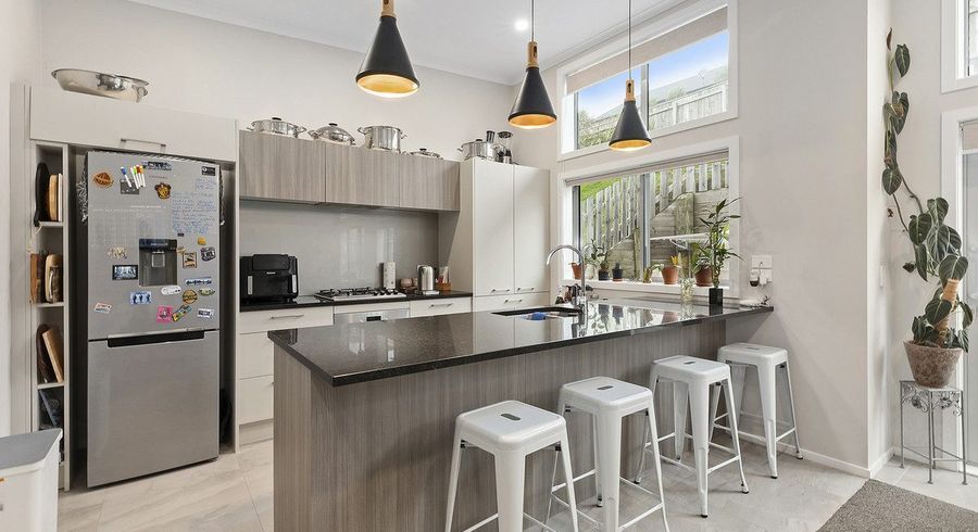  at 9 Madeira Close, Whitby, Porirua, Wellington