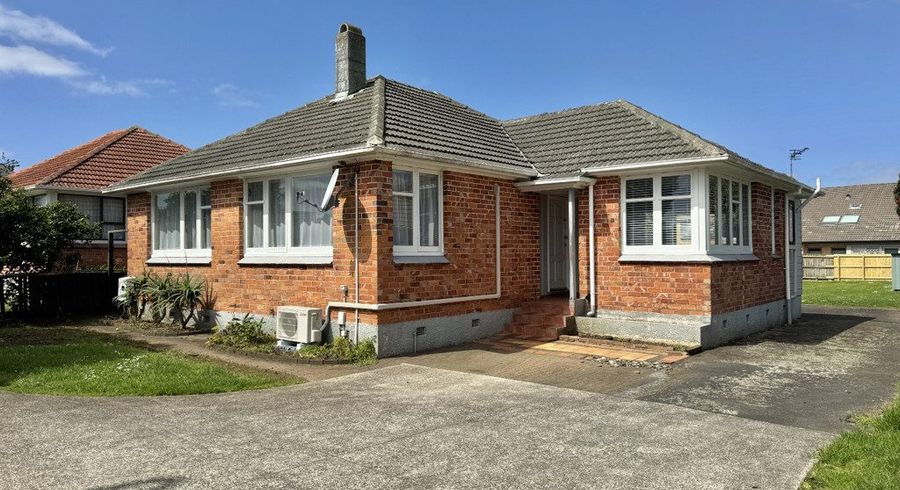  at 76 May Road, Mount Roskill, Auckland City, Auckland