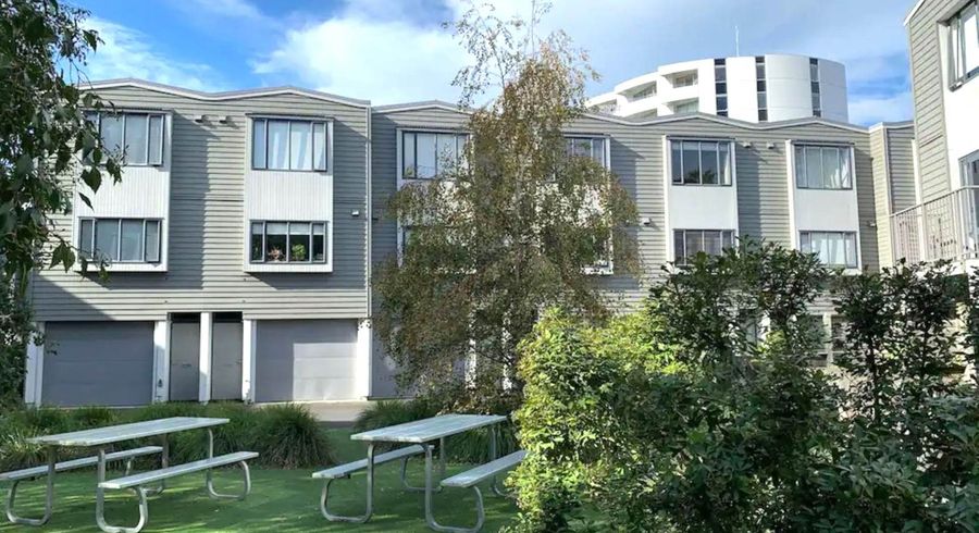 at 19 Dovedale Place, Parnell, Auckland City, Auckland