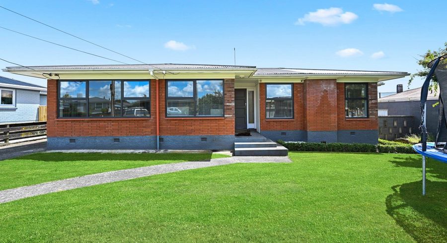  at 13 Mears Road, St Andrews, Hamilton