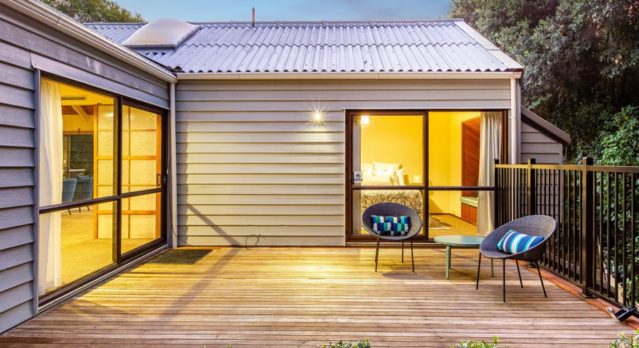  at 49 Bayview Road, Paremata, Porirua, Wellington
