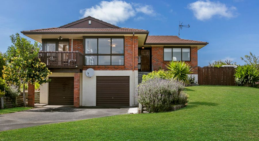  at 3 Elrita Place, Conifer Grove, Takanini