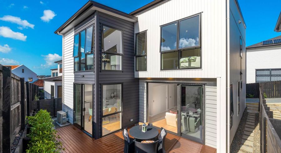  at 16 Silverton Avenue, Wai O Taiki Bay, Auckland City, Auckland