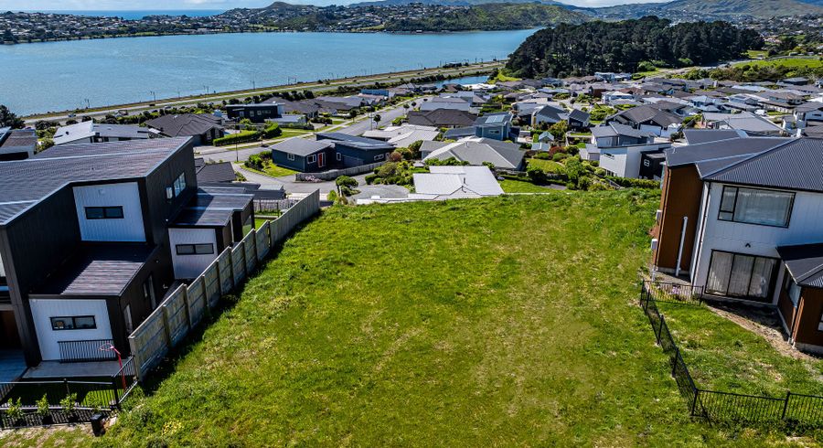  at 64 Queen Charlotte Drive, Aotea, Porirua, Wellington