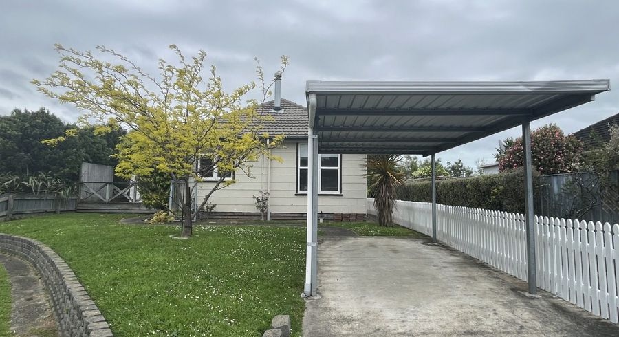  at 6 Ayr Place, Hokowhitu, Palmerston North, Manawatu / Whanganui