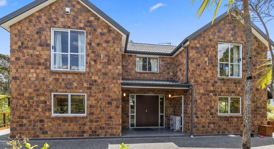  at 35 Godley Road, Green Bay, Auckland