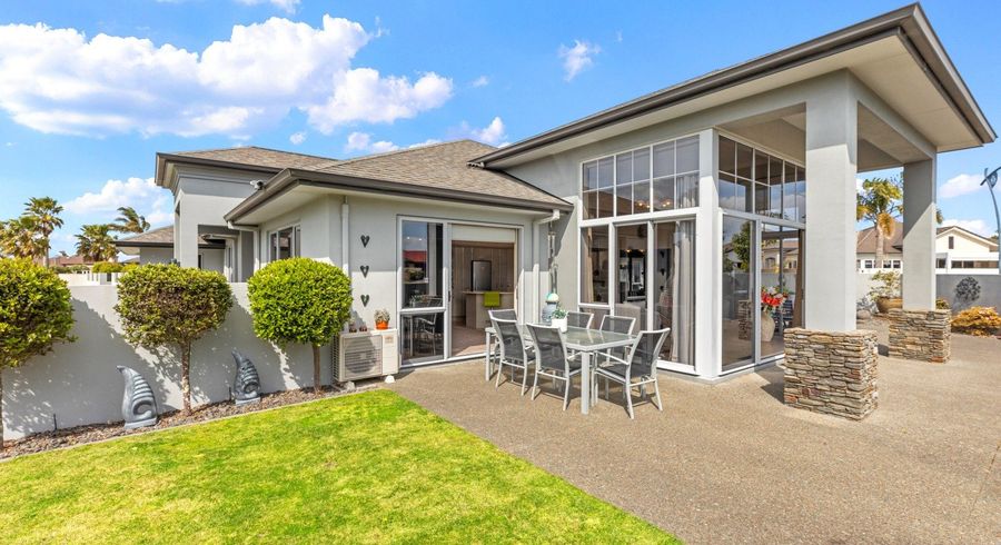  at 1 Saratoga Court, Papamoa Beach, Papamoa
