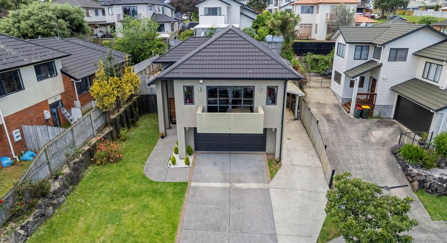  at 12 Ginko Place, Mangere, Auckland