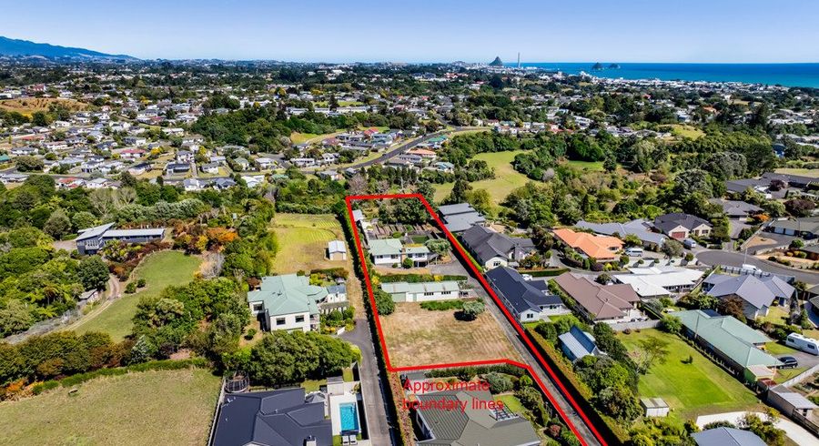  at 102A Queens Road, Glen Avon, New Plymouth