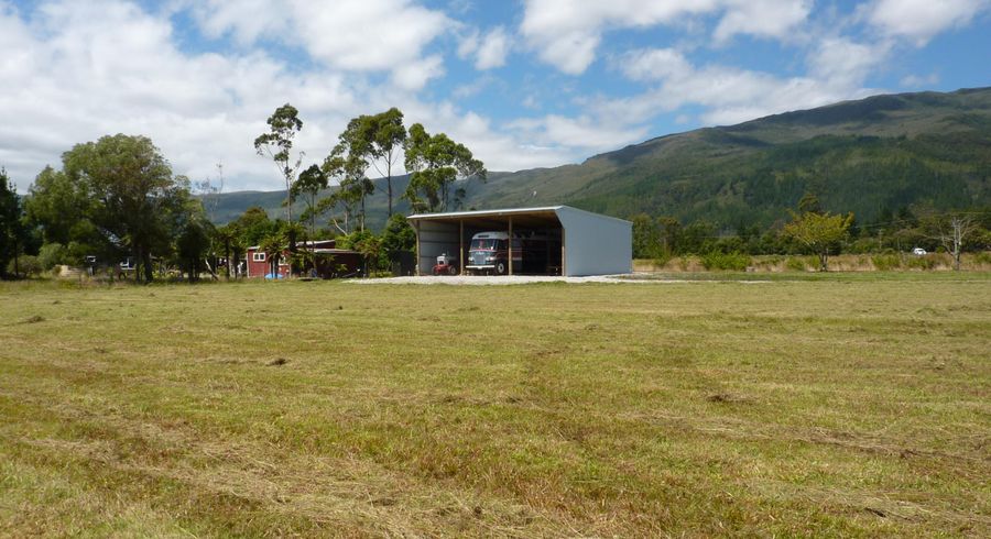  at 813 State Highway 67, Denniston, Westport