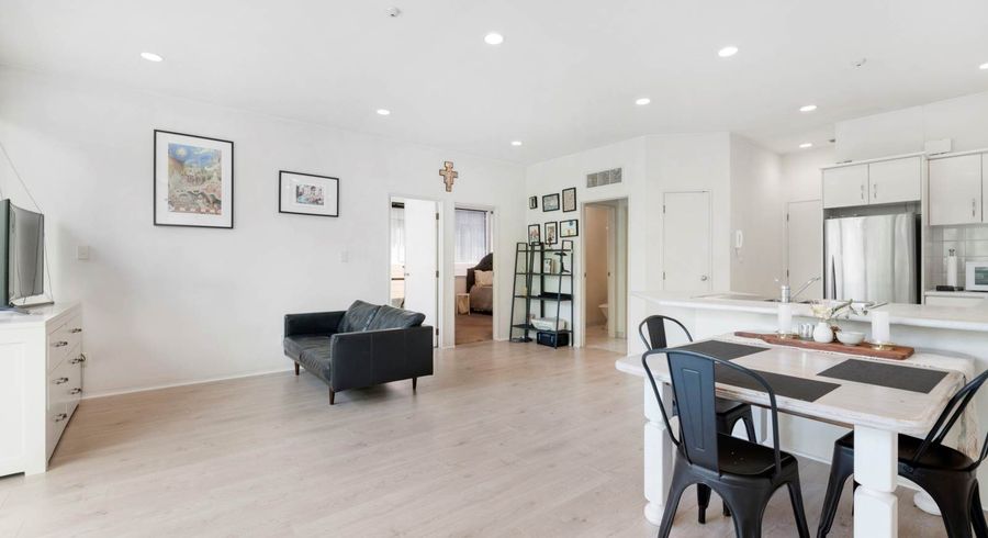  at 2O/72 Wellesley Street West, Auckland Central, Auckland