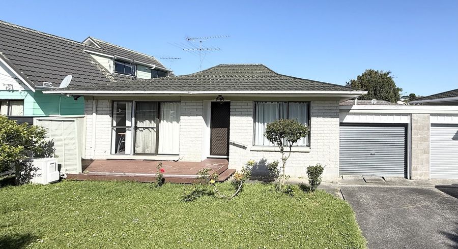 at 1/5 Merriefield Avenue, Forrest Hill, North Shore City, Auckland