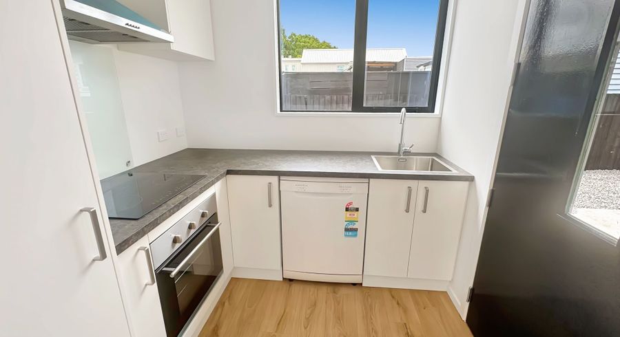  at 2/425 Hereford St, Linwood, Christchurch City, Canterbury