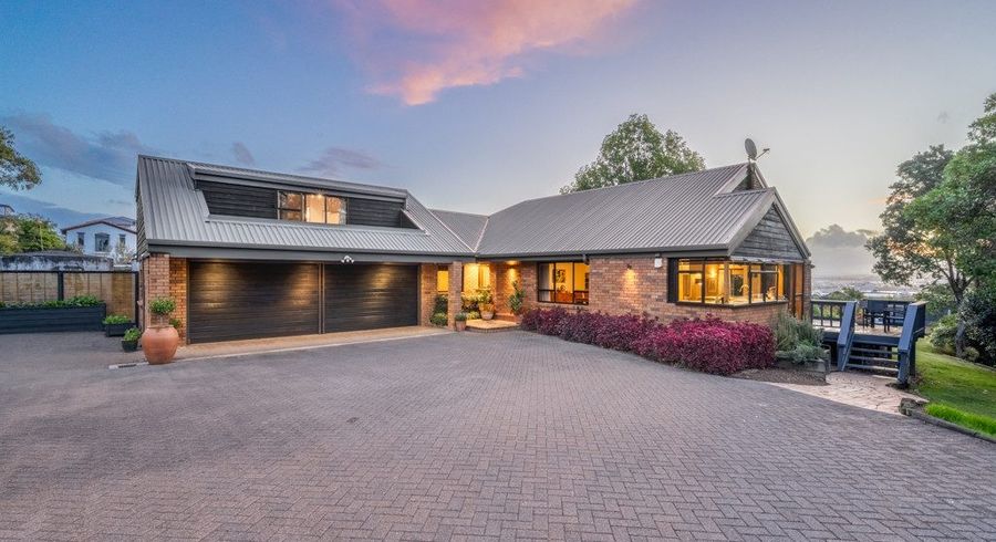  at 238 Point View Drive, East Tamaki Heights, Auckland