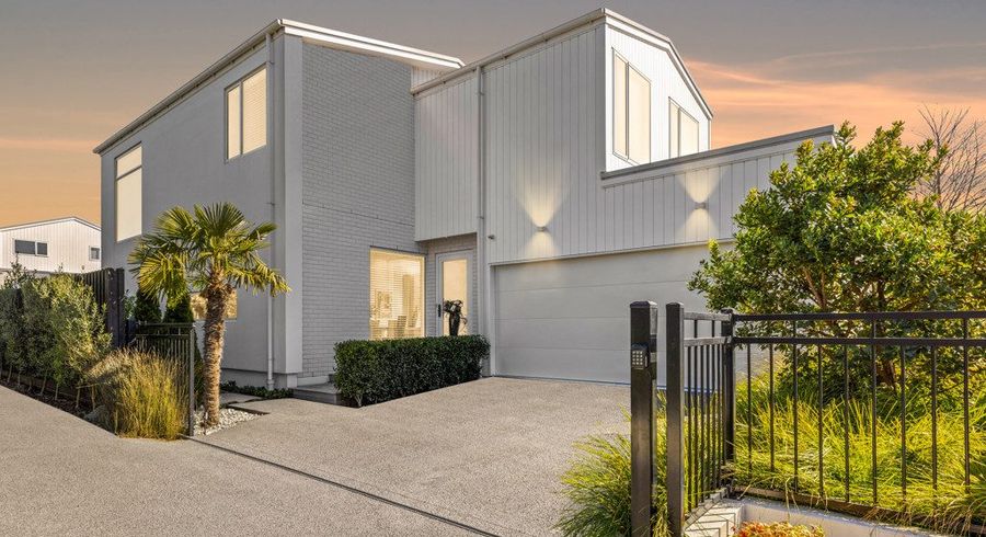  at 17 Strowan Road, Strowan, Christchurch City, Canterbury