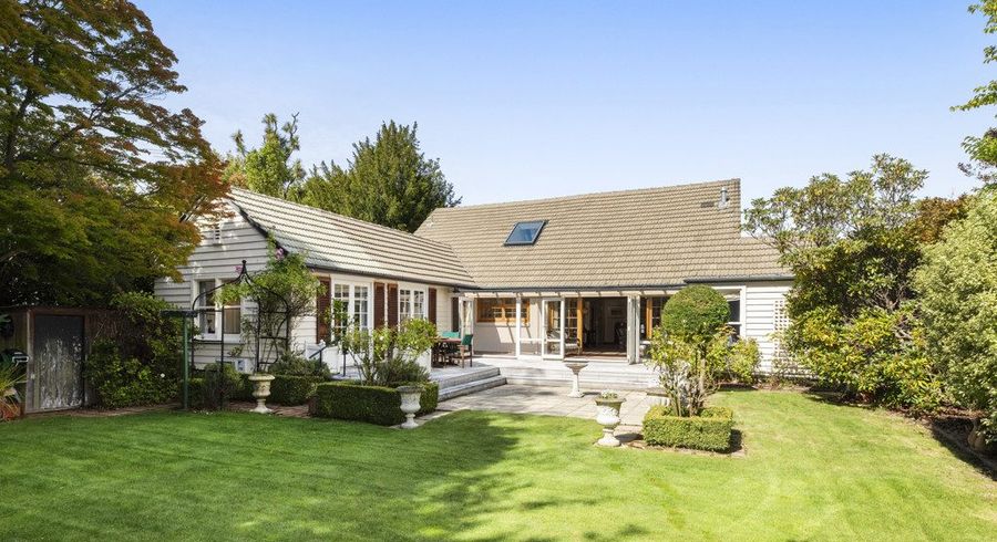  at 48 Memorial Avenue, Fendalton, Christchurch City, Canterbury