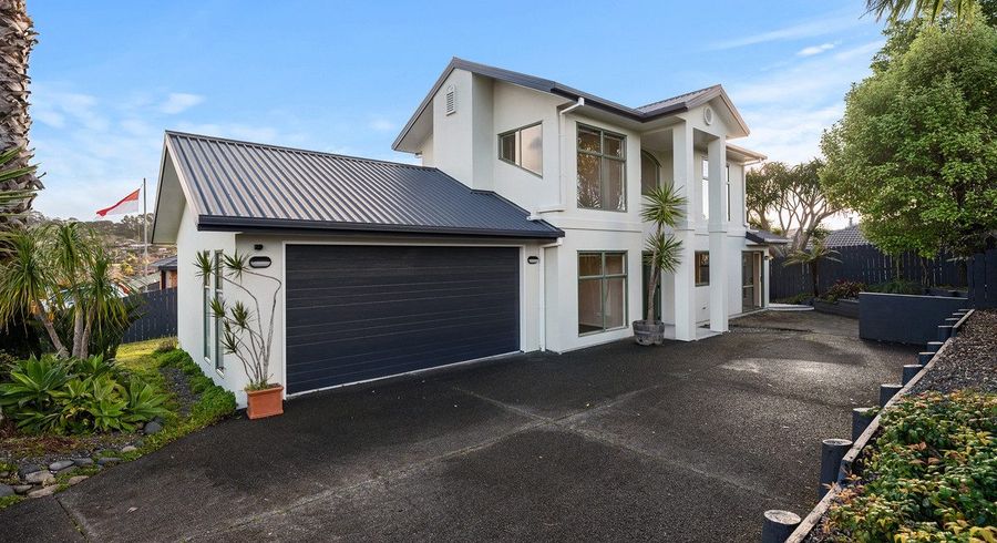  at 6 Chadlington Avenue, Henderson, Waitakere City, Auckland