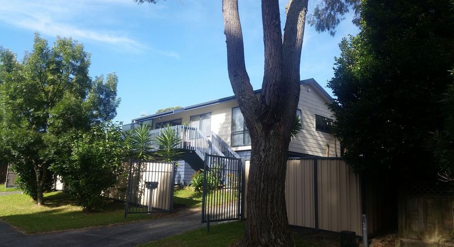 at 26A Claverdon Drive, Massey, Waitakere City, Auckland