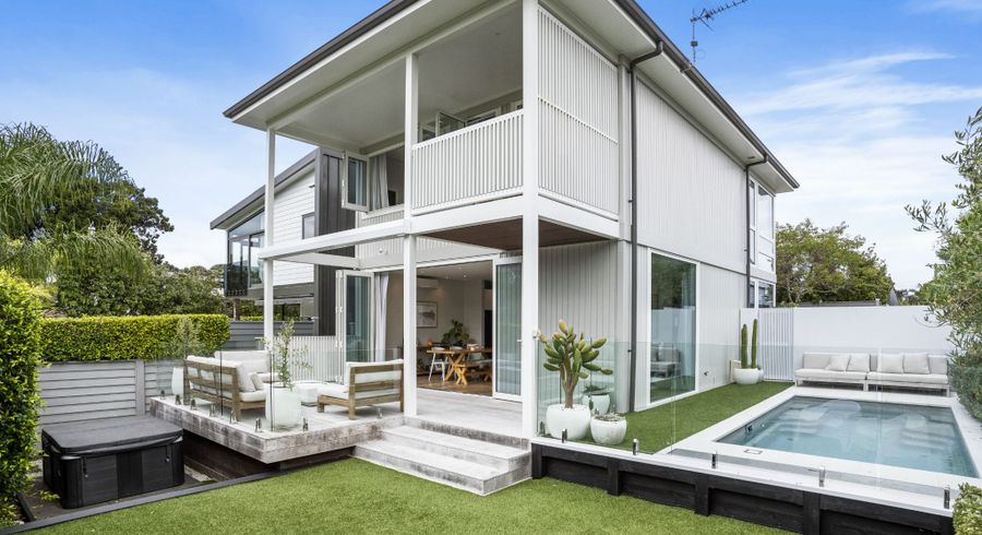  at 1/26 Newell Street, Point Chevalier, Auckland 