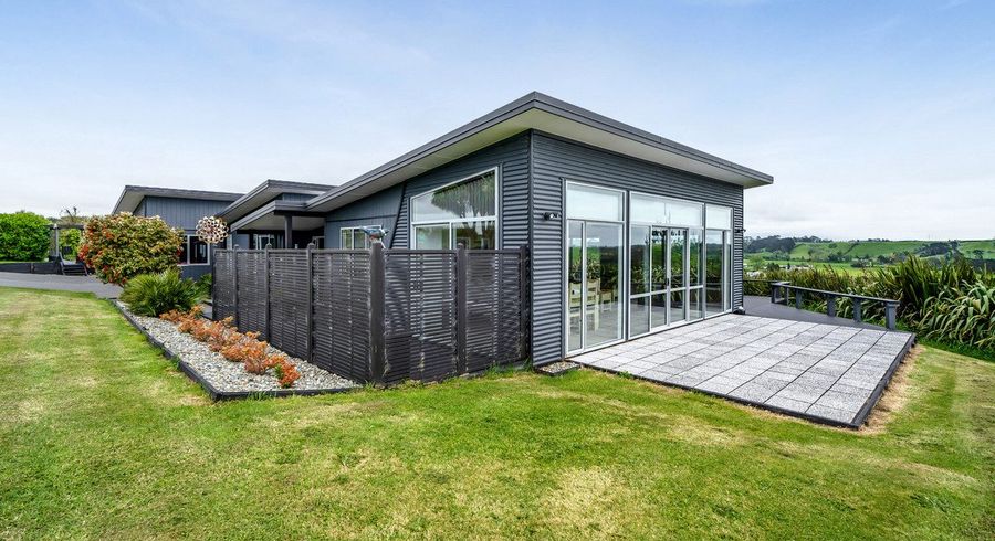  at 100 Elsham Road, Lepperton, New Plymouth, Taranaki