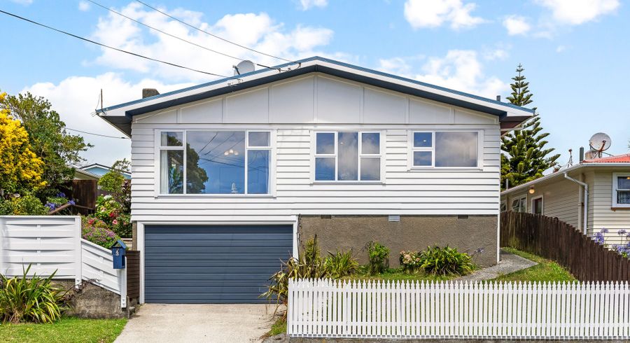  at 3 Alder Place, Newlands, Wellington, Wellington