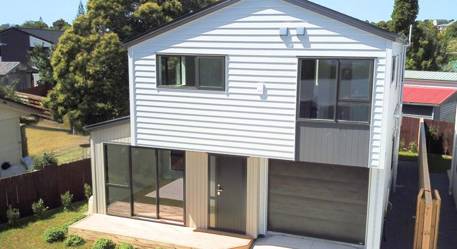  at 9C Tangelo Place, Bucklands Beach, Manukau City, Auckland