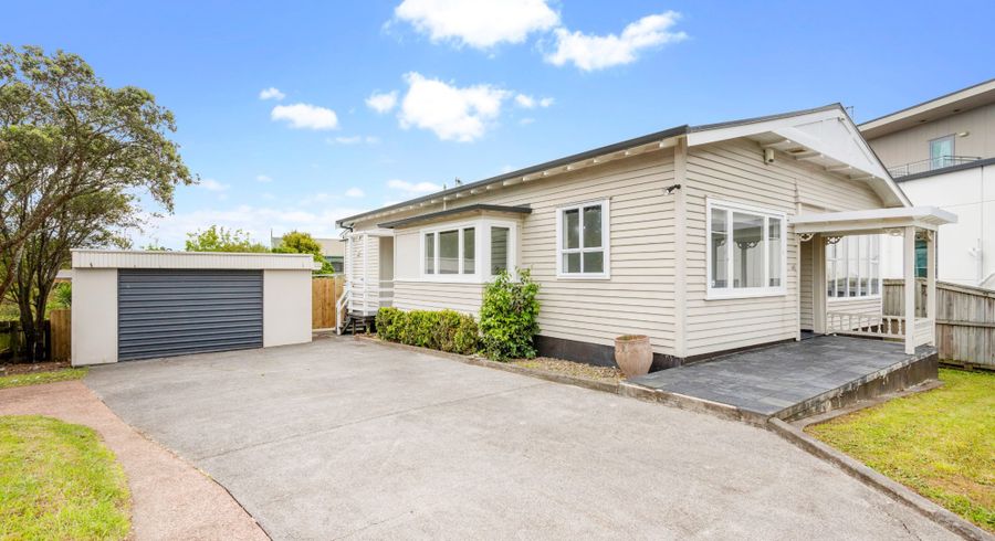 at 441 Hillsborough Road, Mount Roskill, Auckland