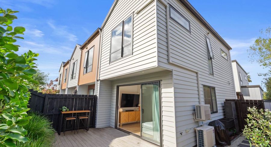  at 3/13 Windy Ridge Road, Glenfield, North Shore City, Auckland