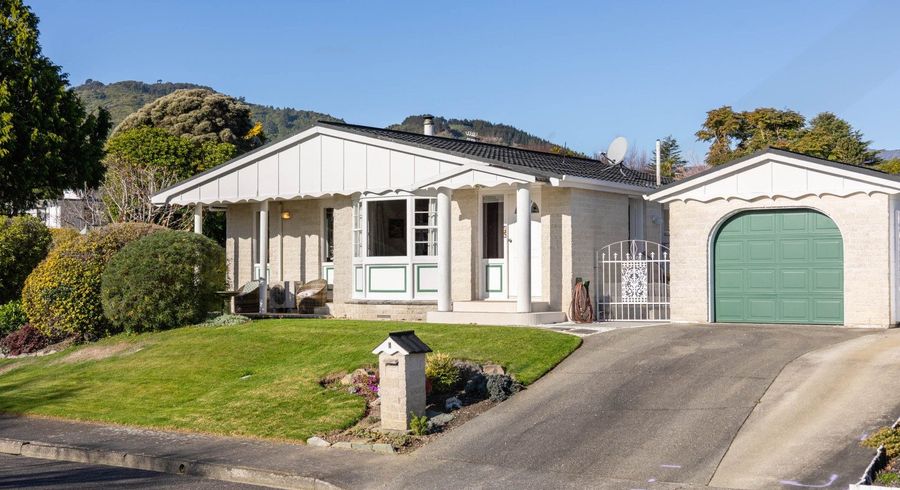  at 1 Edgewater Street, Waikanae