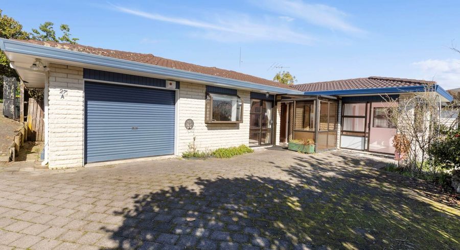  at 2/27 Derrimore Heights, Clover Park, Manukau City, Auckland