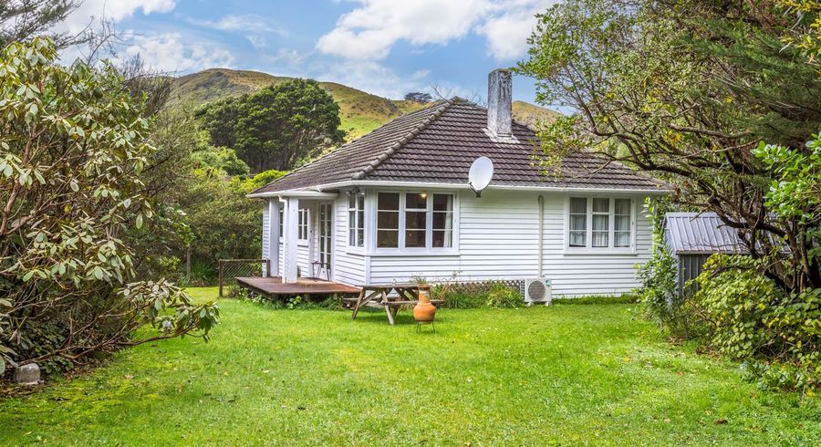  at 3 Weku Road, Pukerua Bay, Porirua