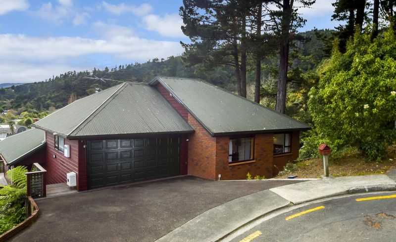  at 41 Dalton Grove, Stokes Valley, Lower Hutt