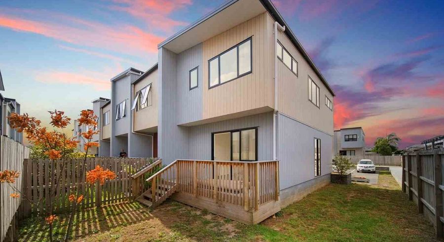  at 17 Aumarire Lane, Favona, Manukau City, Auckland
