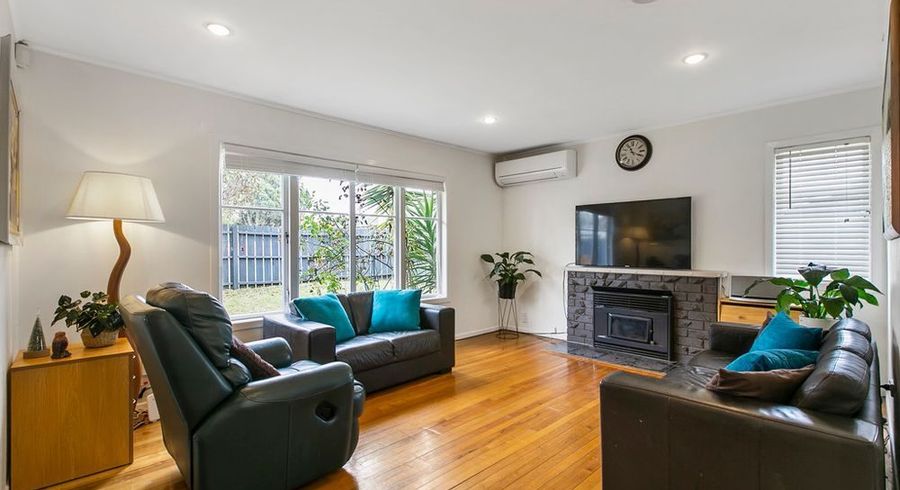  at 4 Paton Avenue, Te Atatu South, Auckland
