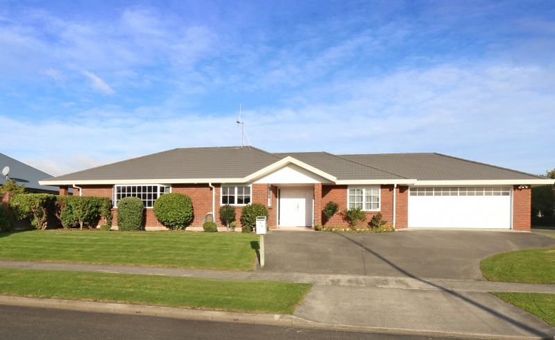  at 2 Liberty Grove, Kelvin Grove, Palmerston North
