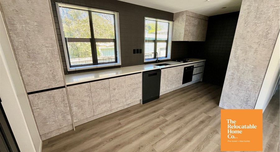  at Green Bay, Waitakere City, Auckland