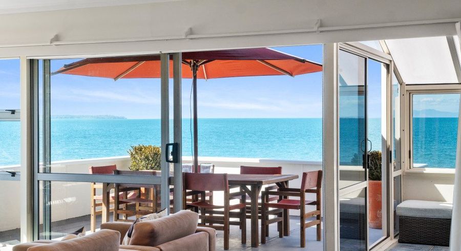  at 58 Rothesay Bay Road, Rothesay Bay, North Shore City, Auckland