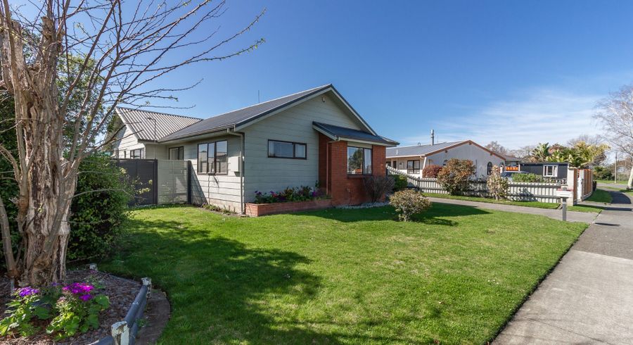  at 30 Perry Crescent, Greenmeadows, Napier