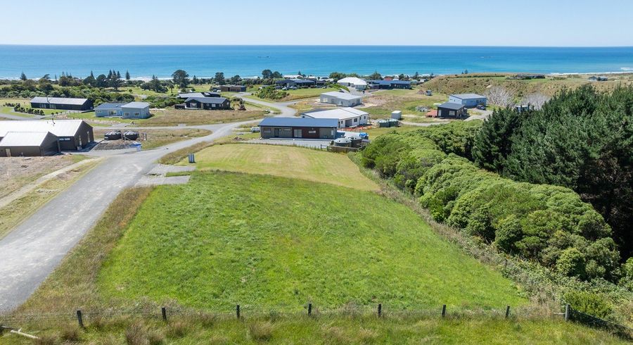  at 9 Knoyle Road, Riversdale Beach, Masterton