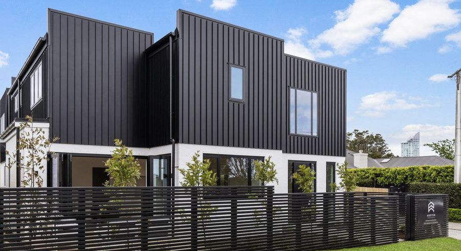  at 31a Lake Pupuke Drive, Takapuna, North Shore City, Auckland