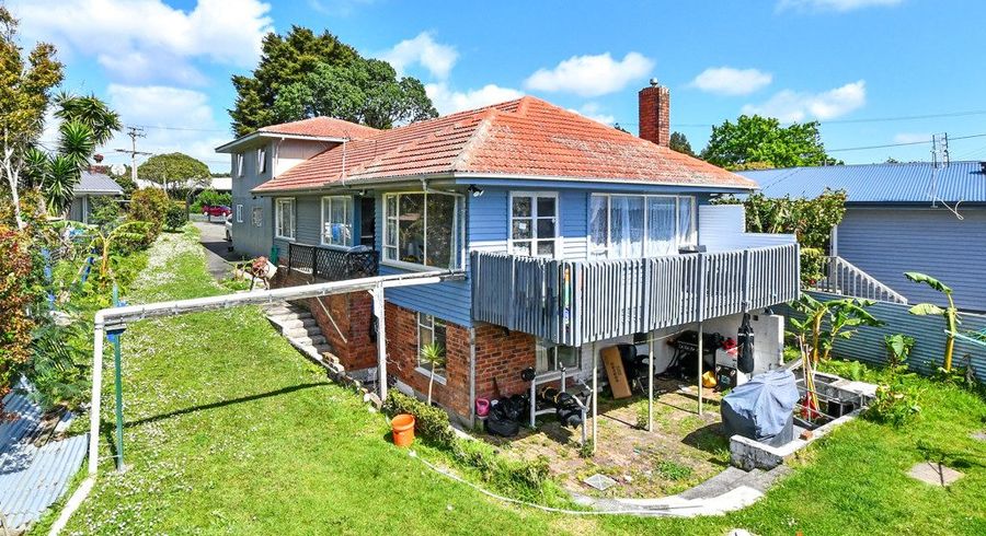  at 56 Grande Vue Road, Hillpark, Auckland