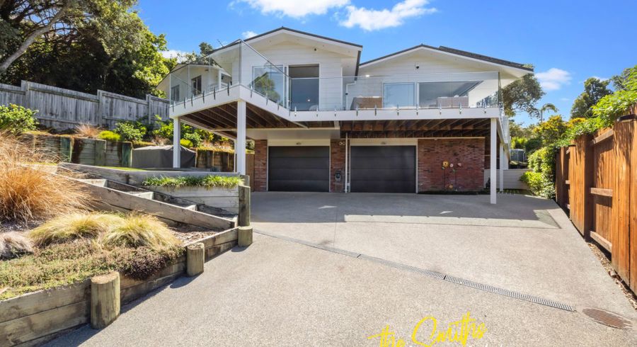  at 9 Barton Street East, Blockhouse Bay, Auckland