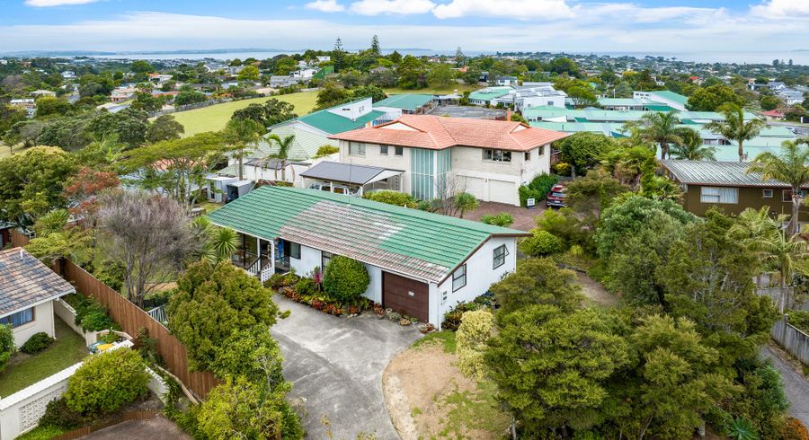  at 10 Alnack Place, Torbay, Auckland