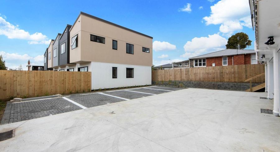  at 6/53 Archibald Road, Kelston, Waitakere City, Auckland