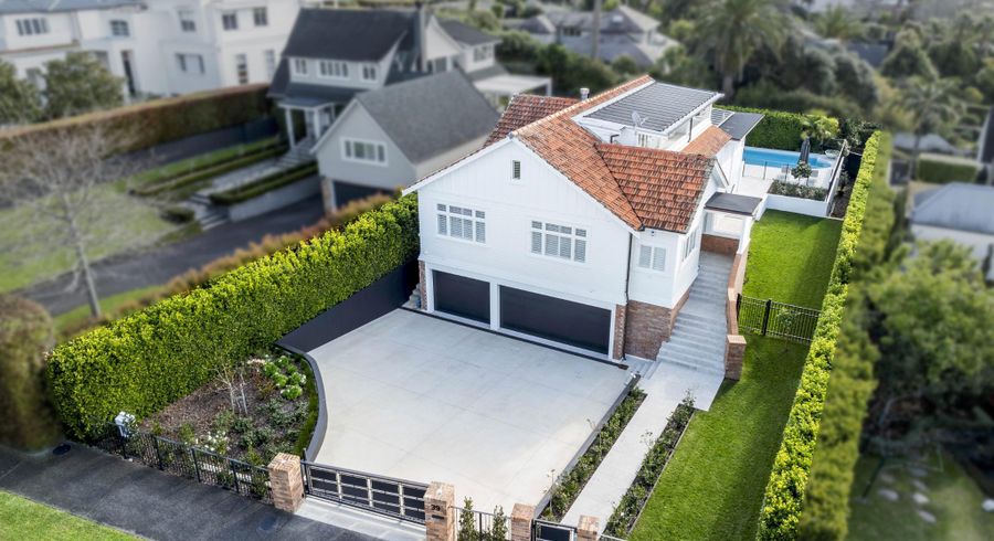  at 39 Codrington Crescent, Mission Bay, Auckland