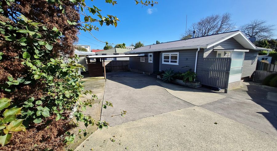  at 669 Swanson Road, Swanson, Auckland