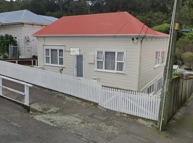  at Bottom Flat/140 Newtown, Newtown, Wellington, Wellington