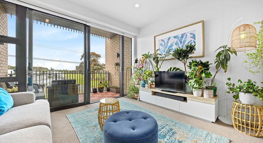  at 102/38D Fraser Avenue, Northcote, North Shore City, Auckland